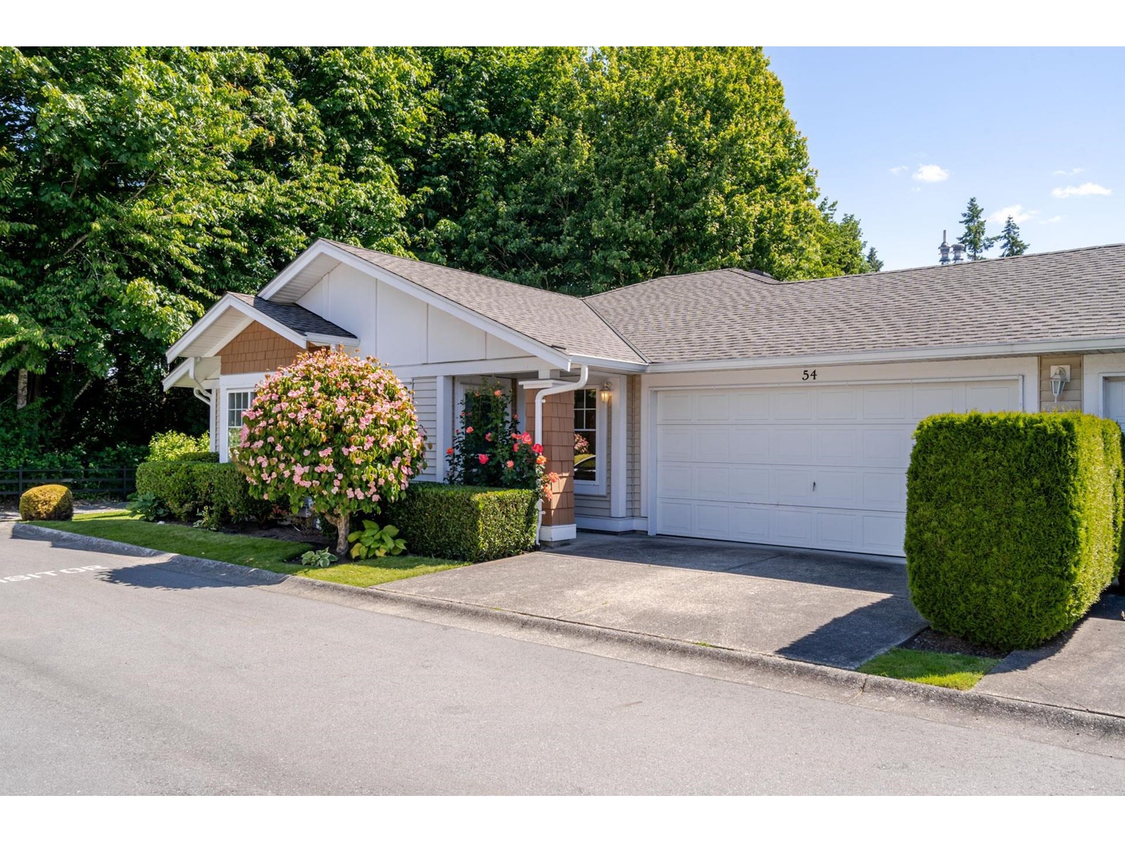 6885 184 Street Unit 54, Surrey, BC V3S 9G1