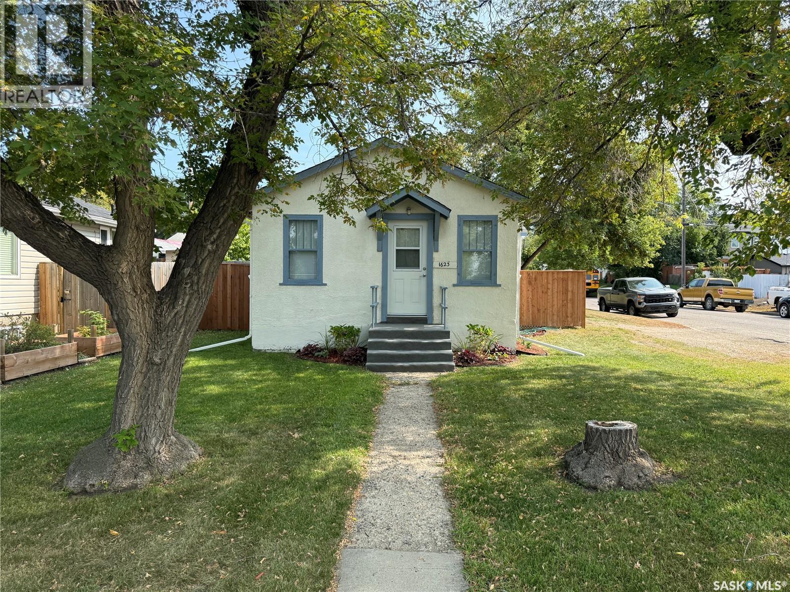 1623 Kilburn Ave, Saskatoon, SK S7M 0K1