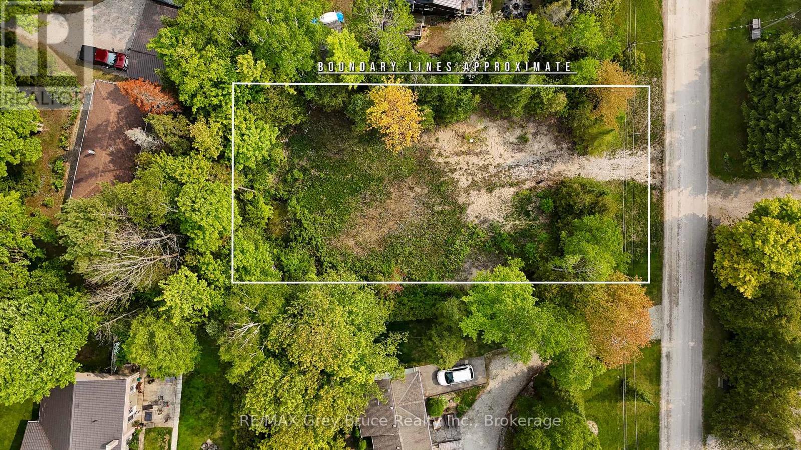 425 Dufferin Ave, South Bruce Peninsula, ON N0H 2G0