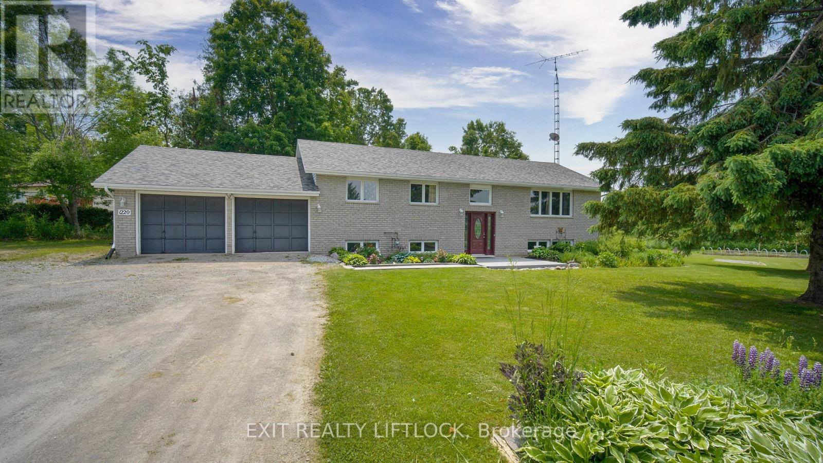 1220 Tara Rd, Selwyn, ON K0L 1T0