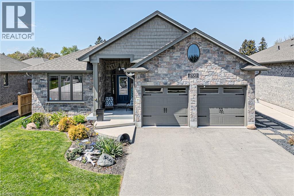 200 Oak St, Norfolk County, ON N3Y 4K1