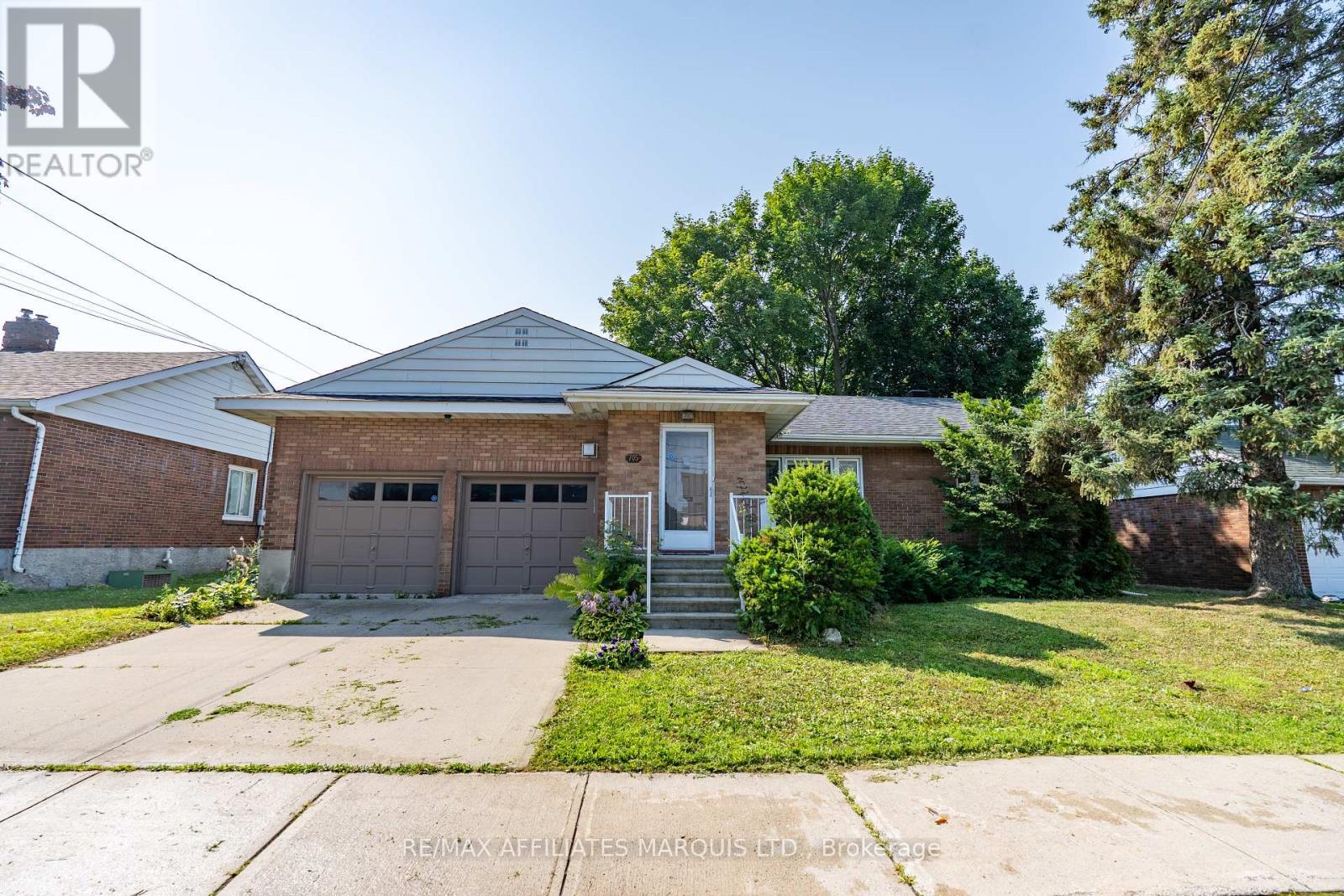 705 Second St E, Cornwall, ON K6H 1Z9