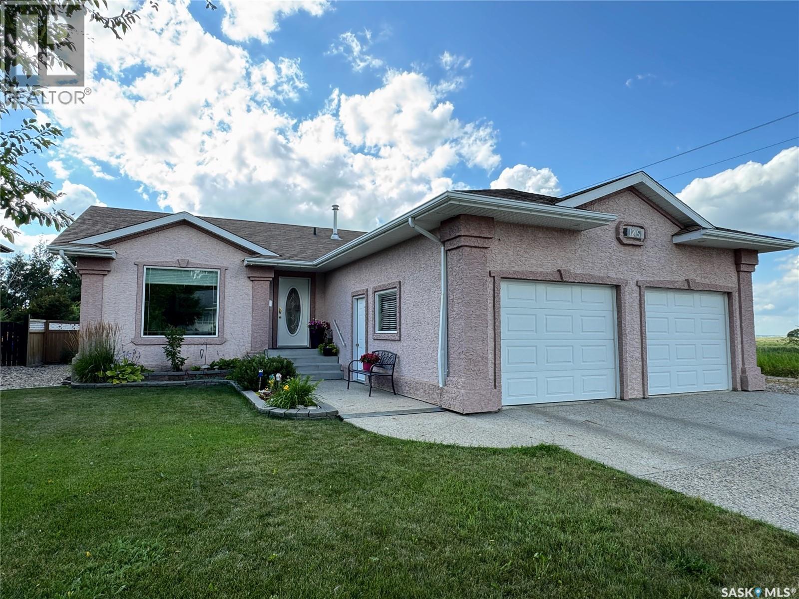 1215 21 Street, Humboldt, SK S0K 2A0