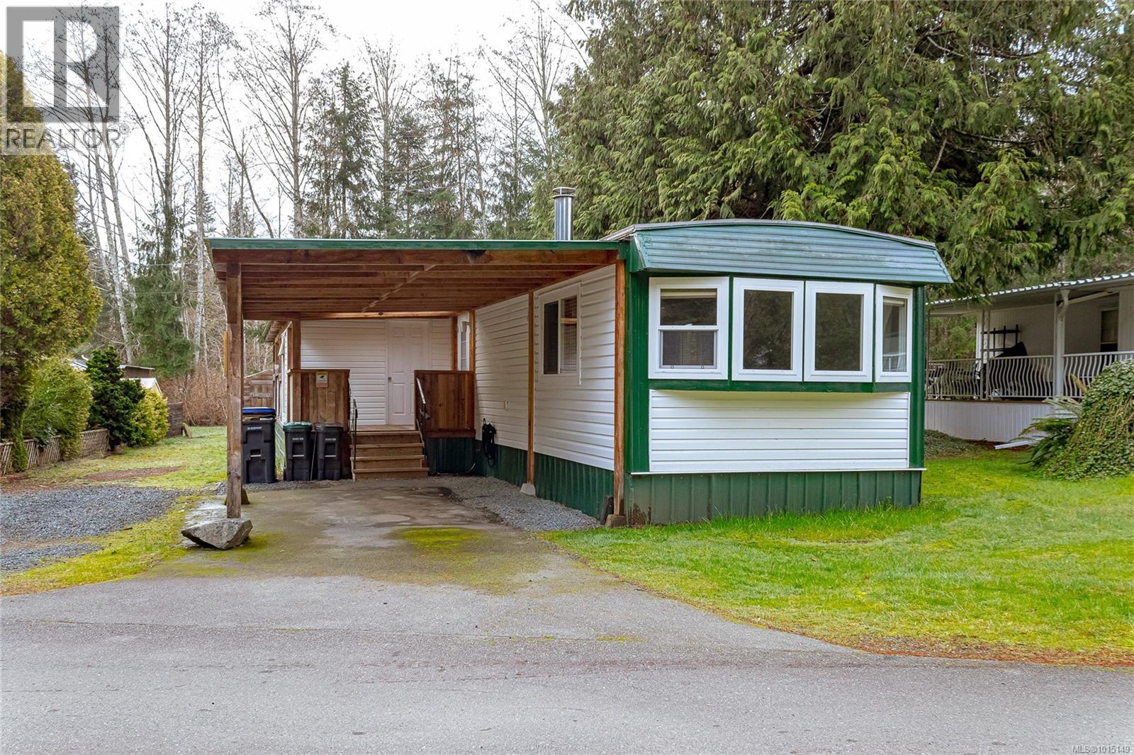 6350 Island Hwy W Unit 2 Hwy, Qualicum Beach, BC V9K 2E5