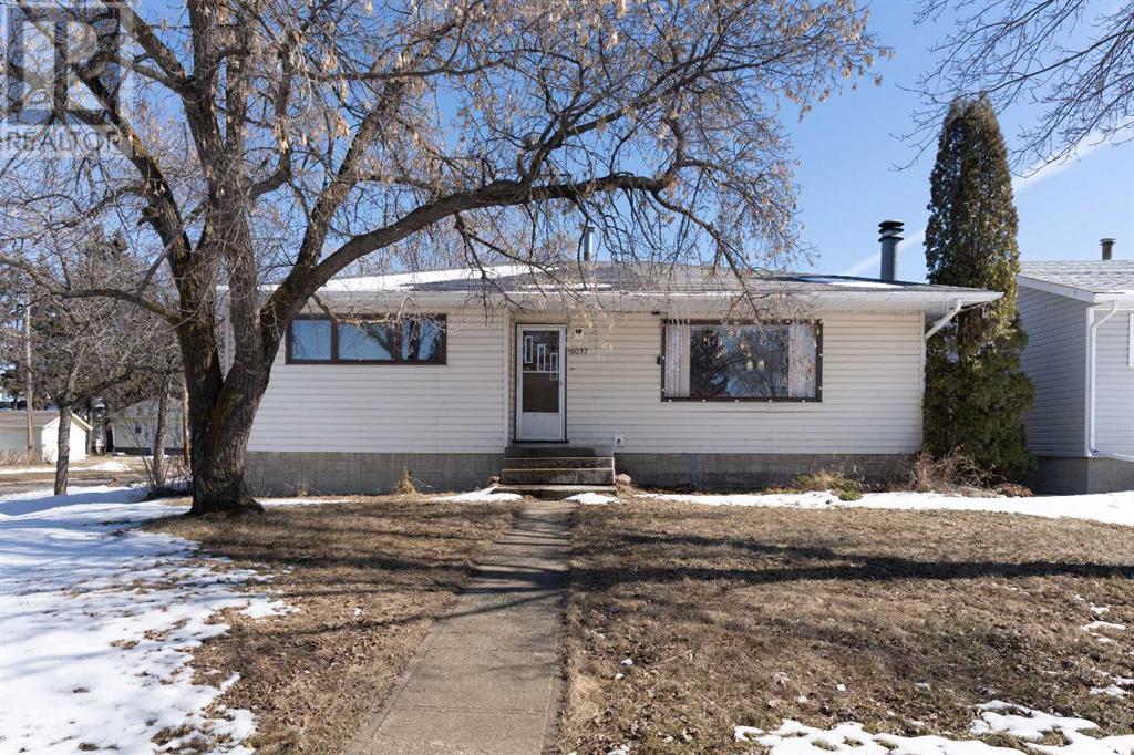 53 Street Unit 5037, Daysland, AB T0B 1A0