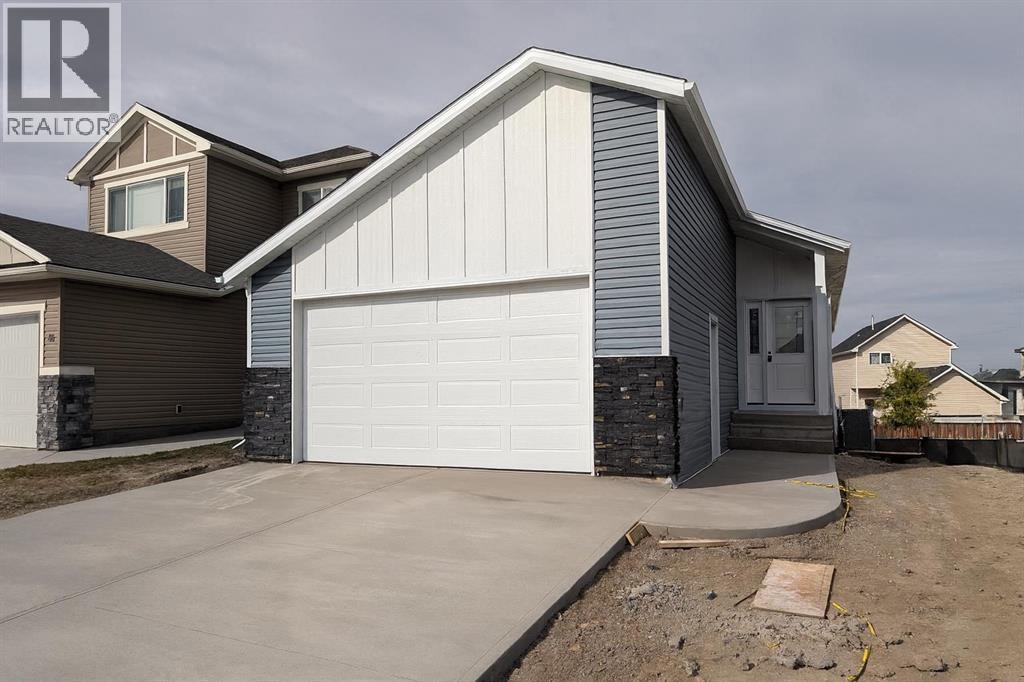 62 Sunwood Cres SW, Medicine Hat, AB T1B 0R5