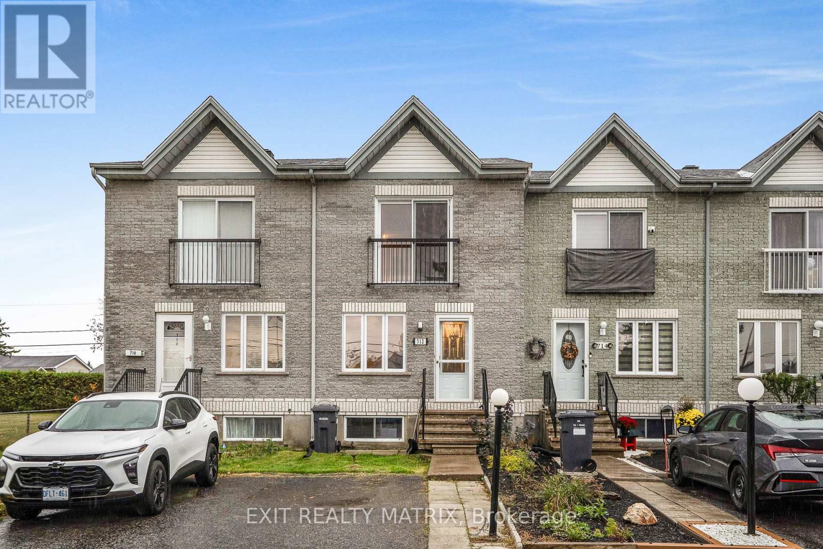 712 Nelson St W, Hawkesbury, ON K6A 3P2