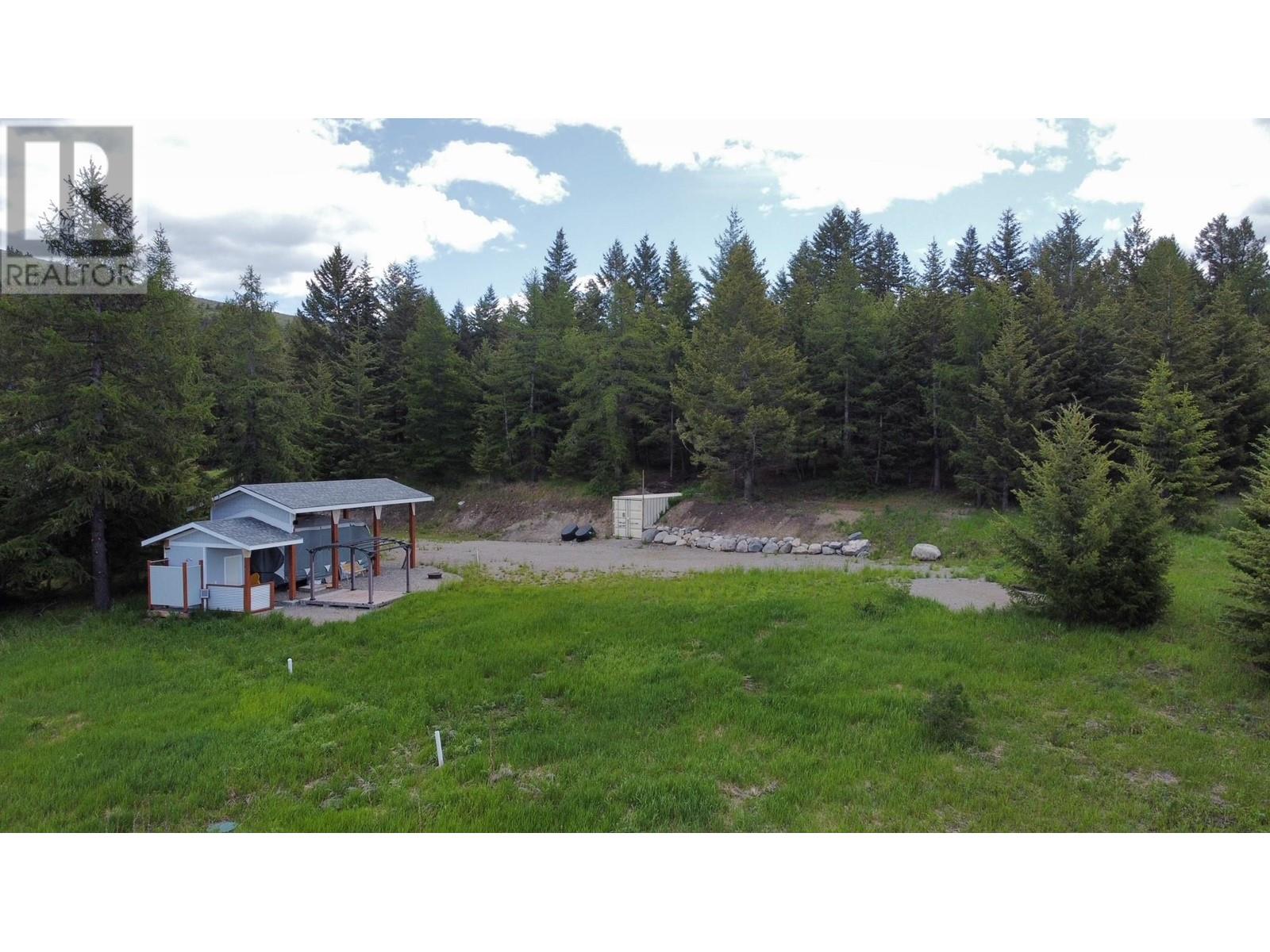 1284 Timberwolf Trail Rd, Bridesville, BC V0H 1Y0
