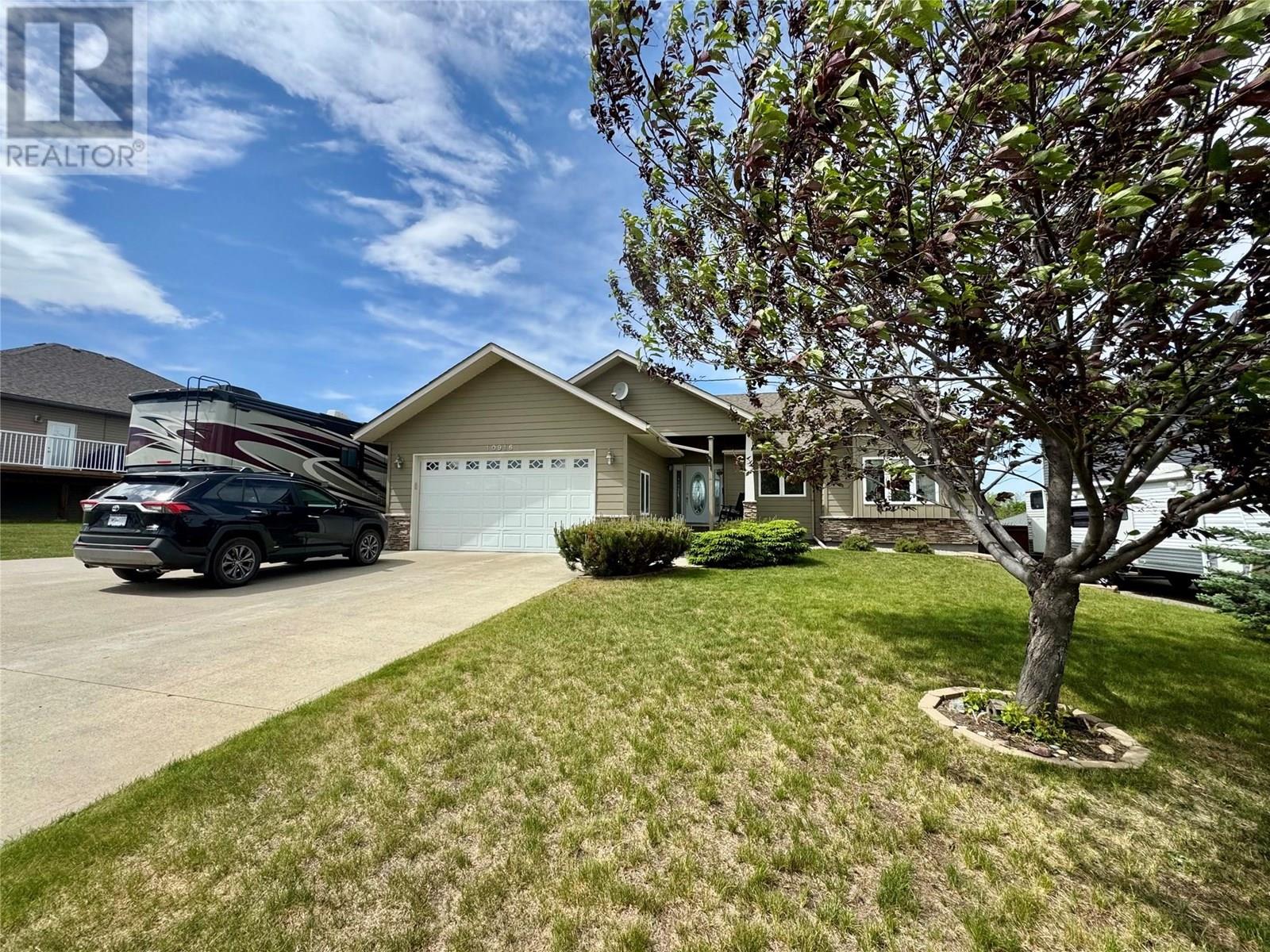 10916 Turgeon Dr, Dawson Creek, BC V1G 2W8