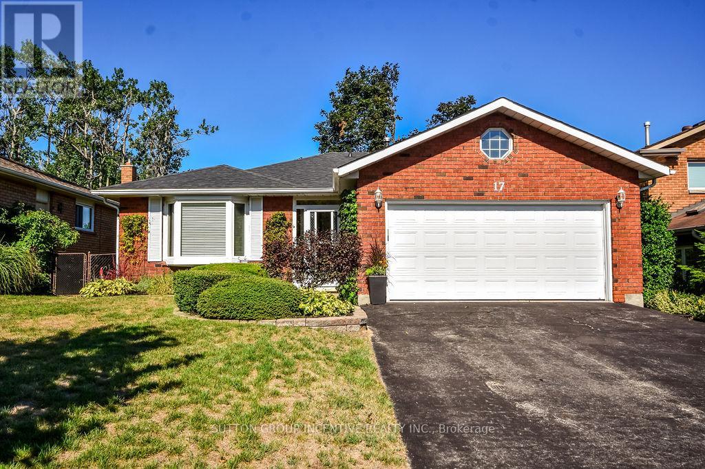 17 Kenny Cres, Barrie, ON L4N 6C7