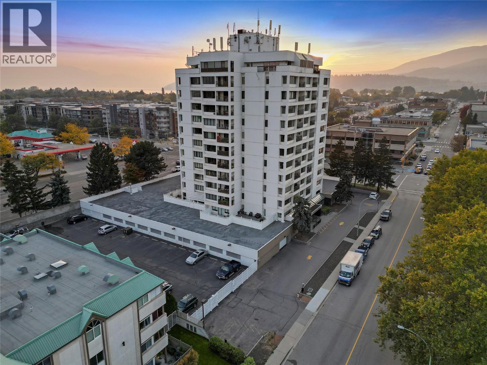 737 Leon Avenue Unit 1206, Kelowna, BC V1Y 8L6