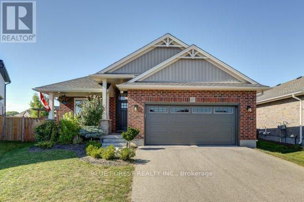 125 Old Field Ln SW, Central Elgin, ON N5L 0A9