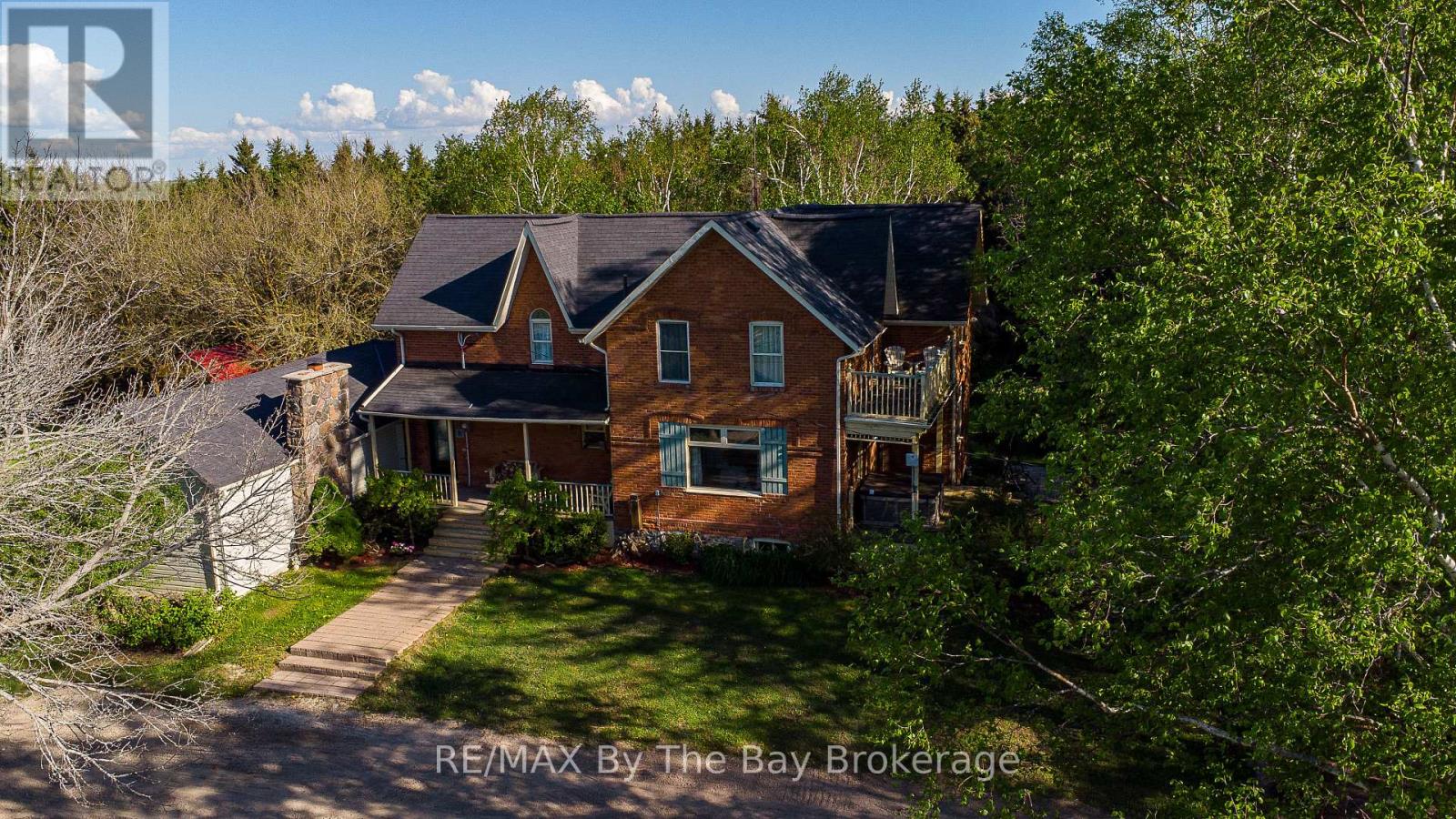 2553 County 42 Rd, Clearview, ON L0M 1S0