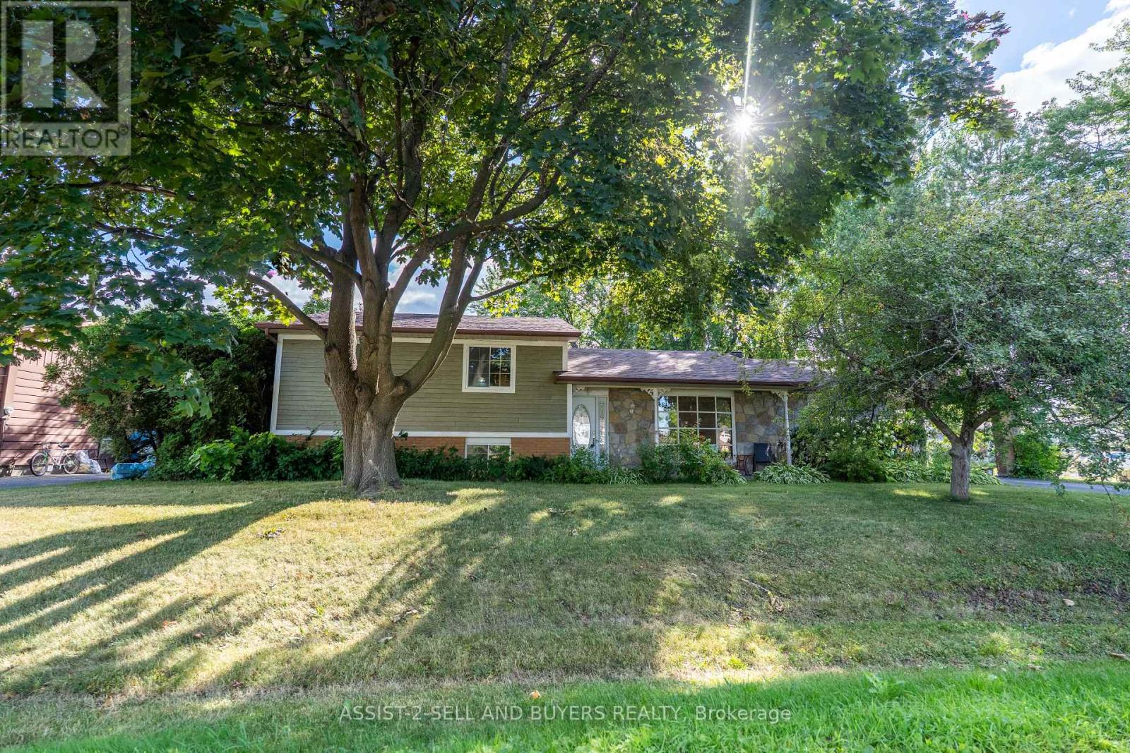 3230 Cadeb Ave, Cornwall, ON K6K 1H7