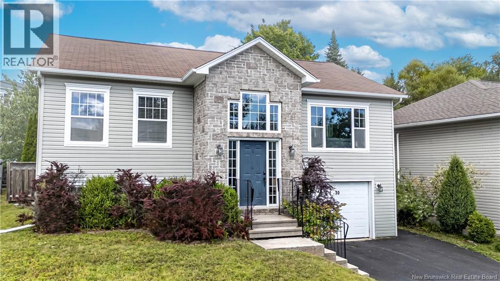 30 Brown Blvd, Fredericton, NB E3A 0E4