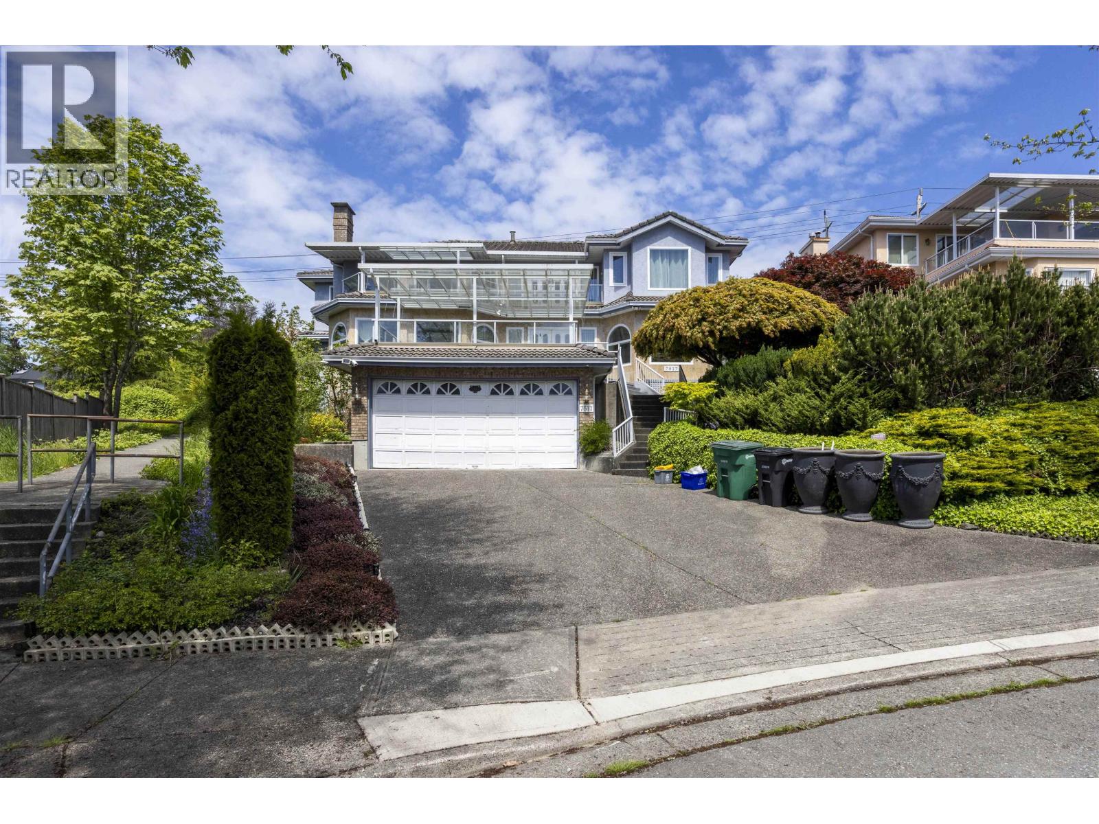 7517 Kilrea Pl, Burnaby, BC V5A 4T5
