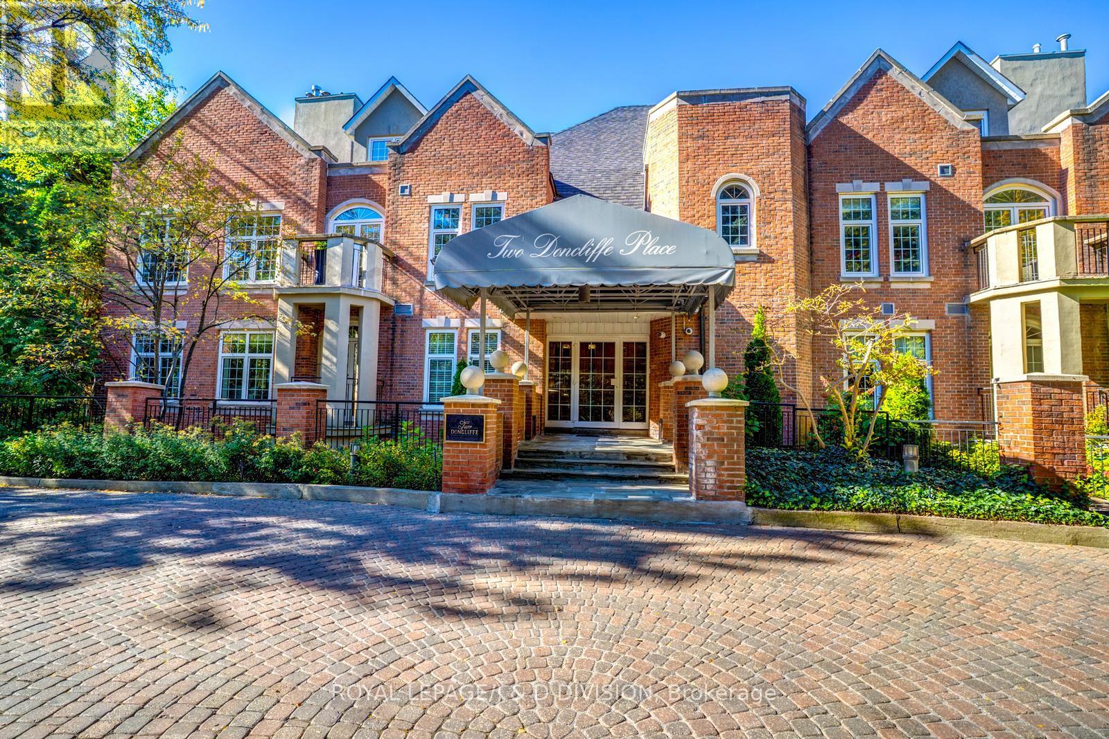 202 Unit 2 Doncliffe Pl #b, Toronto, ON M4N 2R1