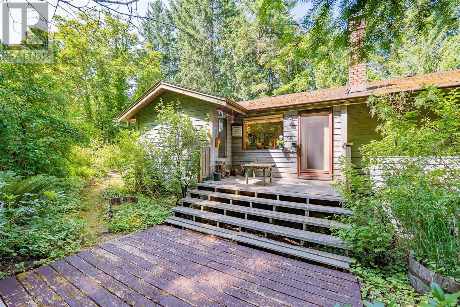 2146 Pauls Rd, Nanaimo, BC V9X 1N8