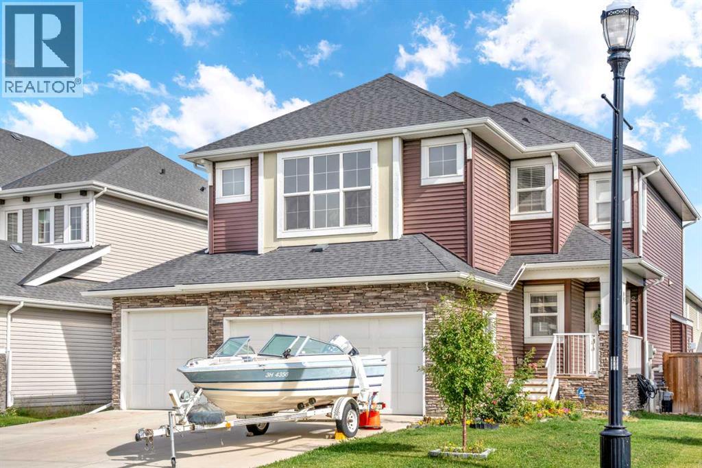 164 Rainbow Falls Heath, Chestermere, AB T1X 0S7