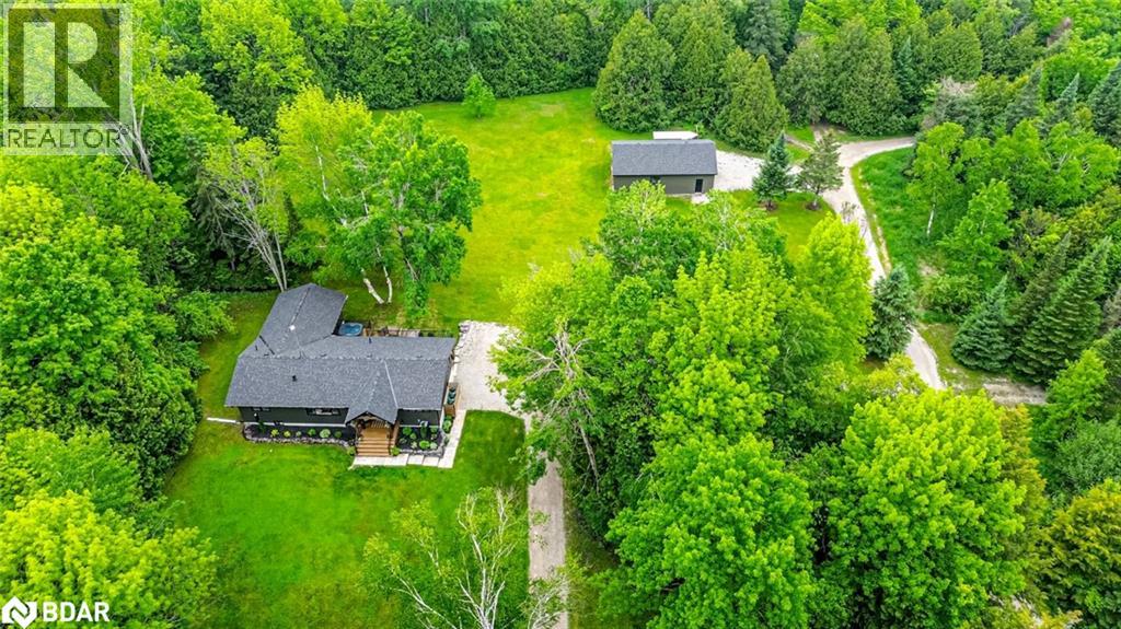 2764 Fairgrounds Rd, Severn, ON L3V 0Y2