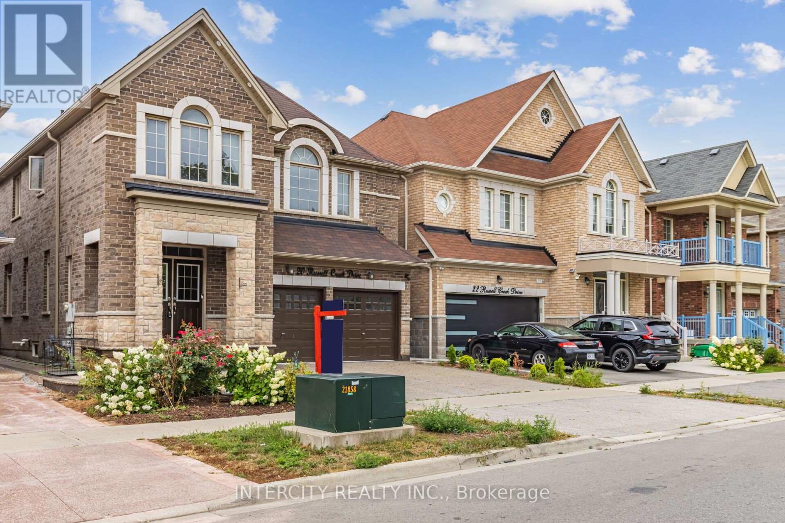20 Russell Creek Dr, Brampton, ON L6R 3Y9