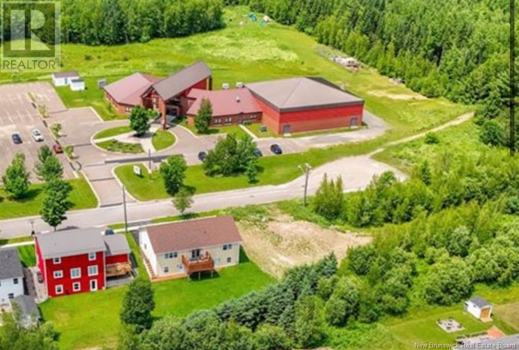147 Cowperthwaite, Fredericton, NB E3A 9W6