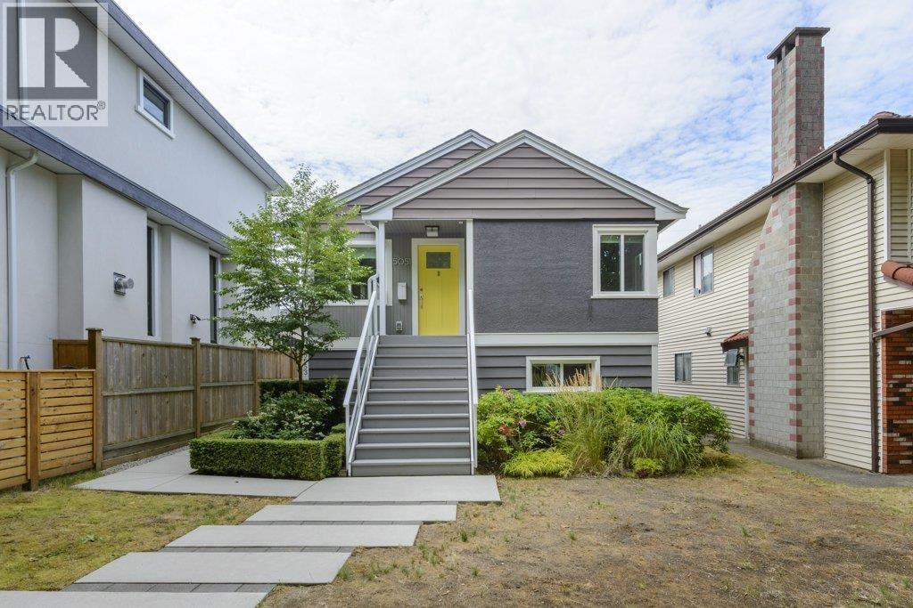 5051 Sherbrooke St, Vancouver, BC V5W 3M1