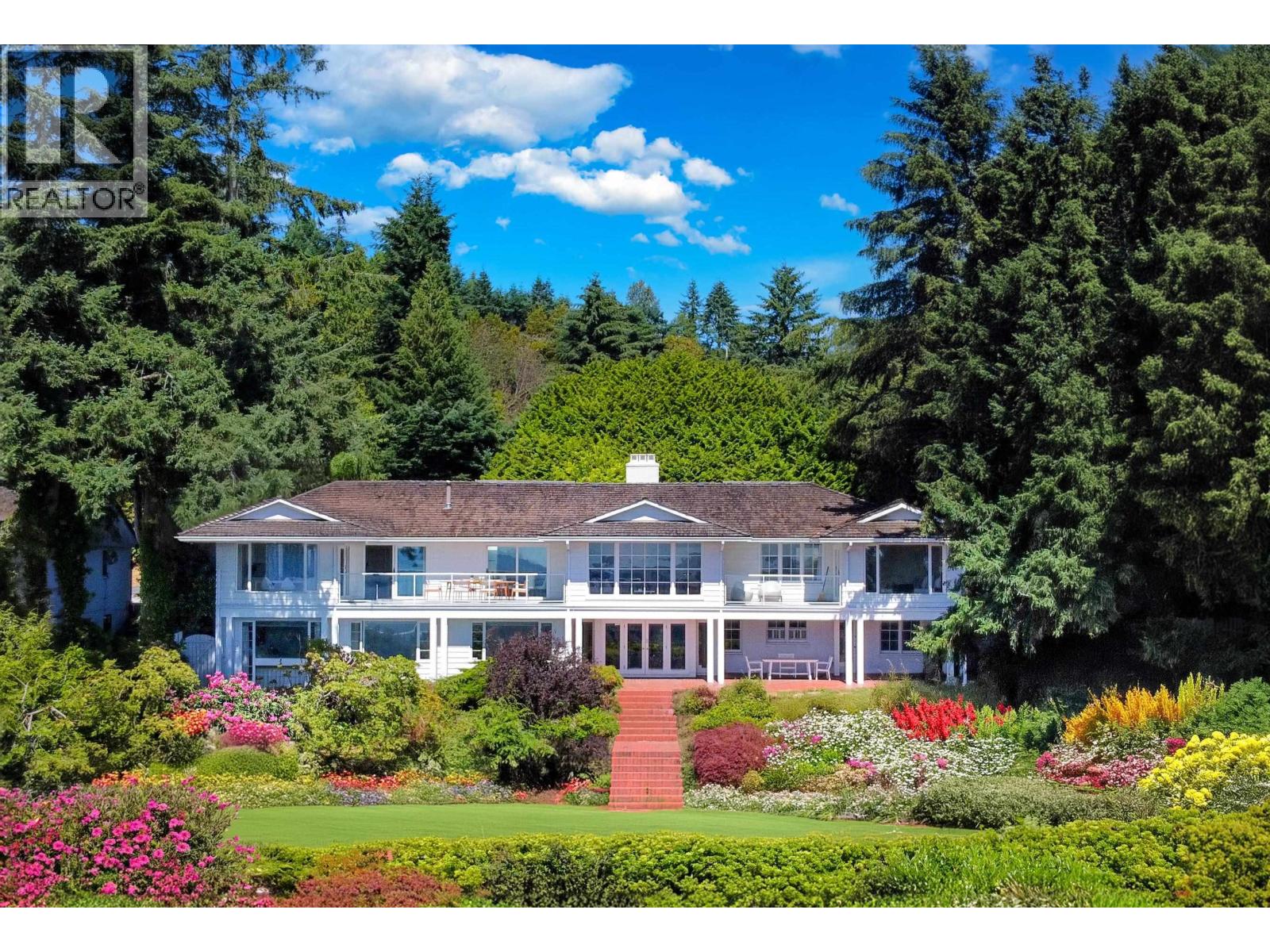 790 Fairmile Rd, West Vancouver, BC V7S 1R2