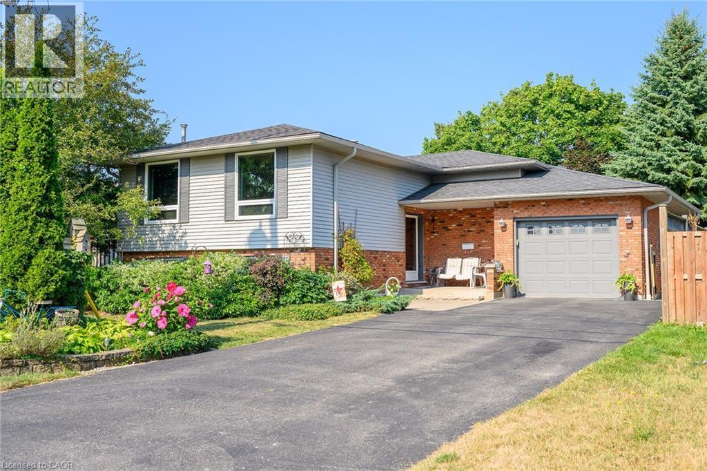 113 Wade Rd N, West Lincoln, ON L0R 2A0