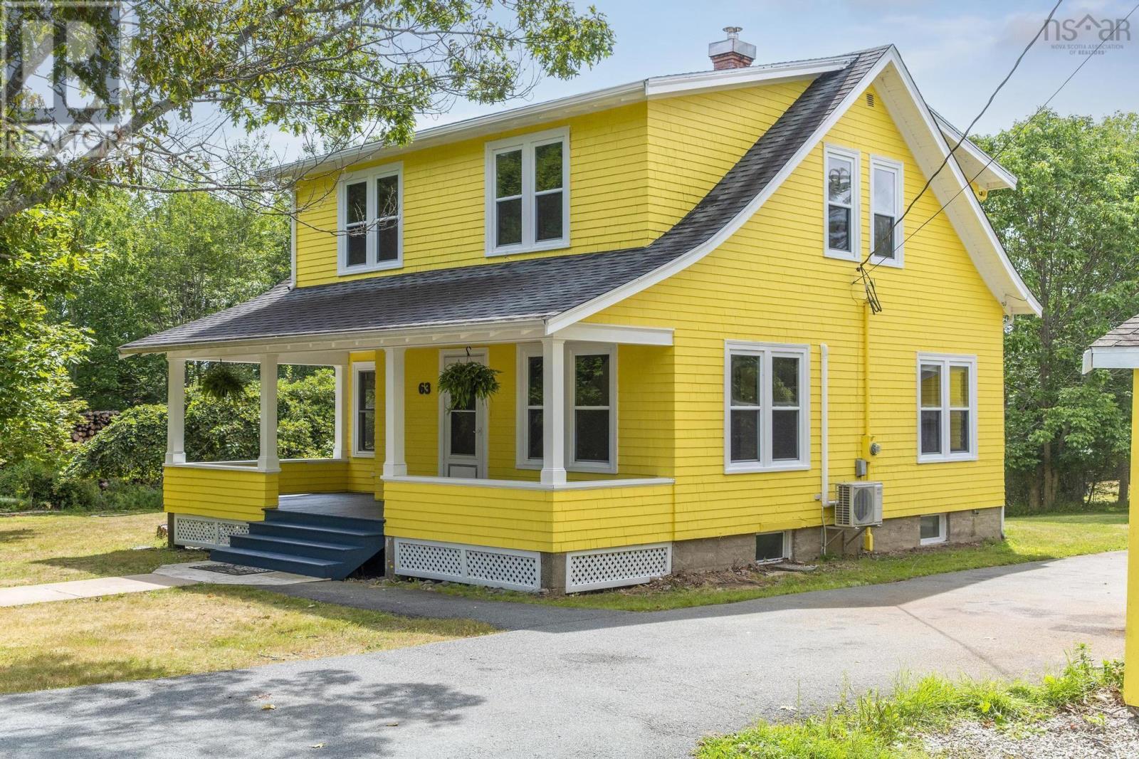 63 Croft Rd, Chester Basin, NS B0J 1K0