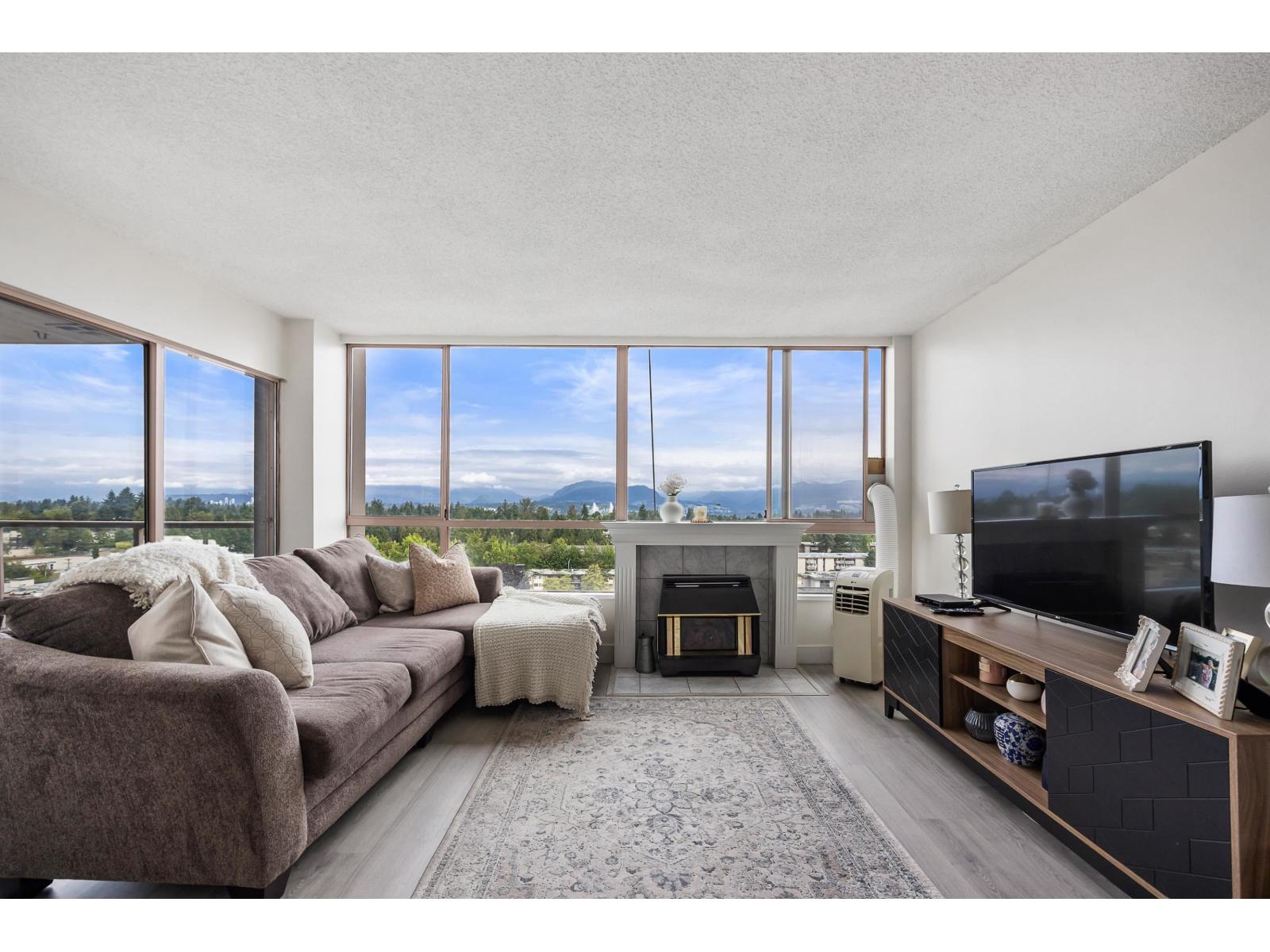 14881 103a Avenue Unit 1306, Surrey, BC V3R 0M5