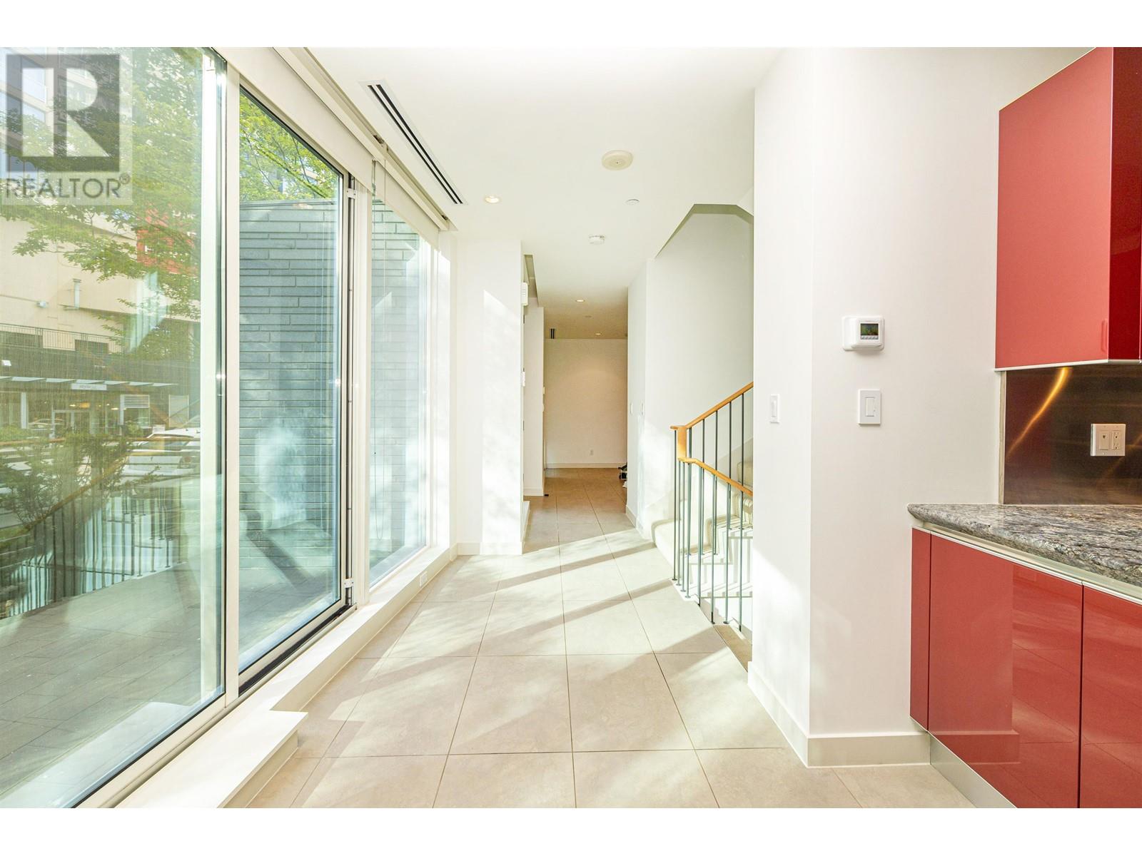 1133 W Cordova St, Vancouver, BC V6C 0A1