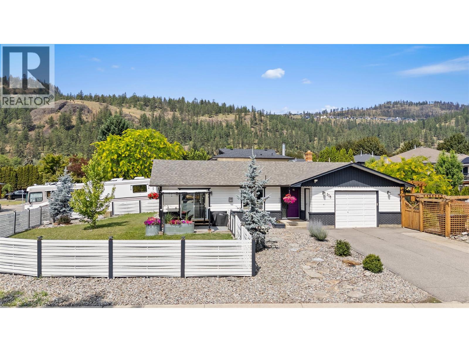 308 Mctavish Rd, Kelowna, BC V1V 1P2