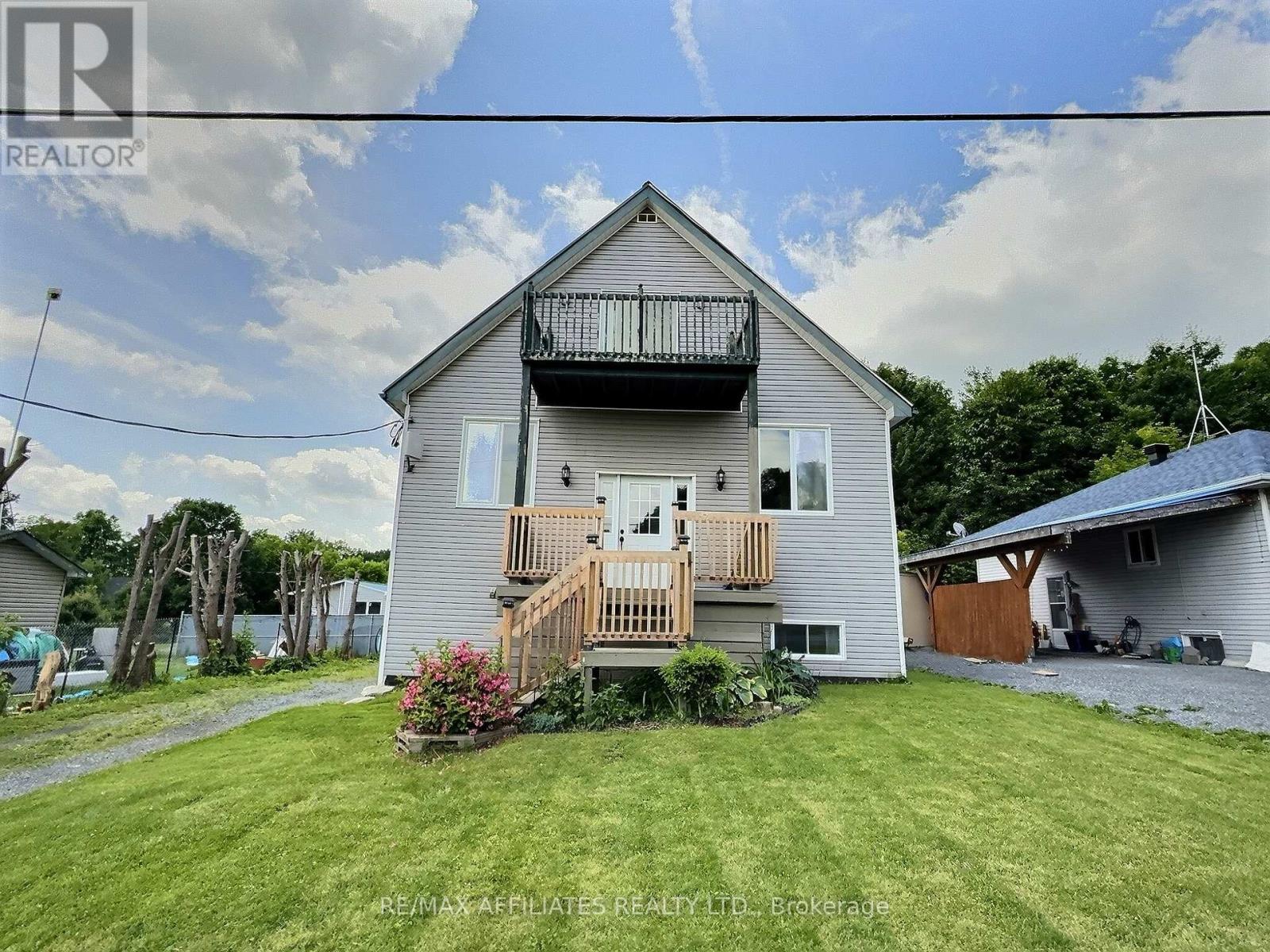 861 Louis Ernest Rd, The Nation, ON K0A 1M0