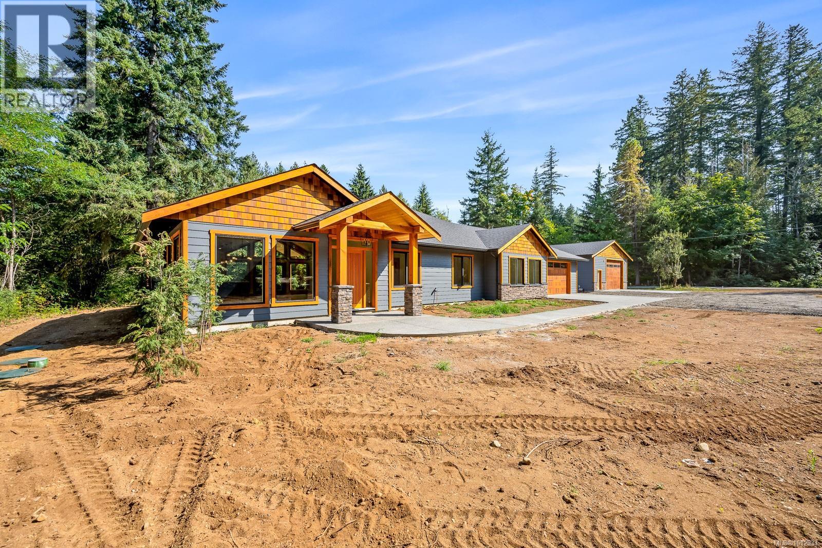 3368 Small Rd, Courtenay, BC V9N 3Z6