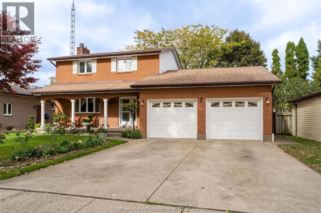 7 Balmoral Rd, Chatham, ON N7L 4P7