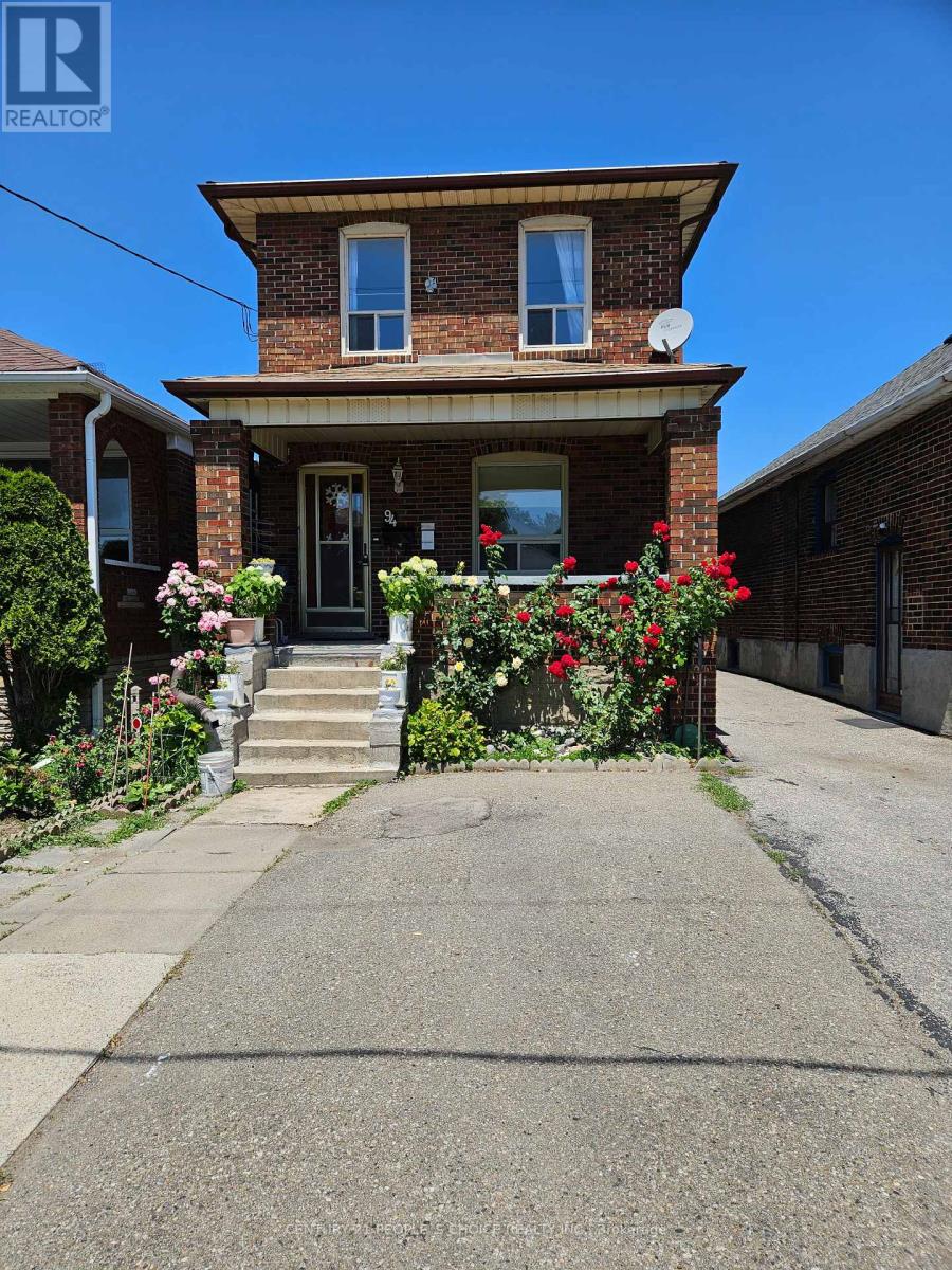 94 Ypres Rd, Toronto Keelesdale-eglinton West, ON M6M 1P3
