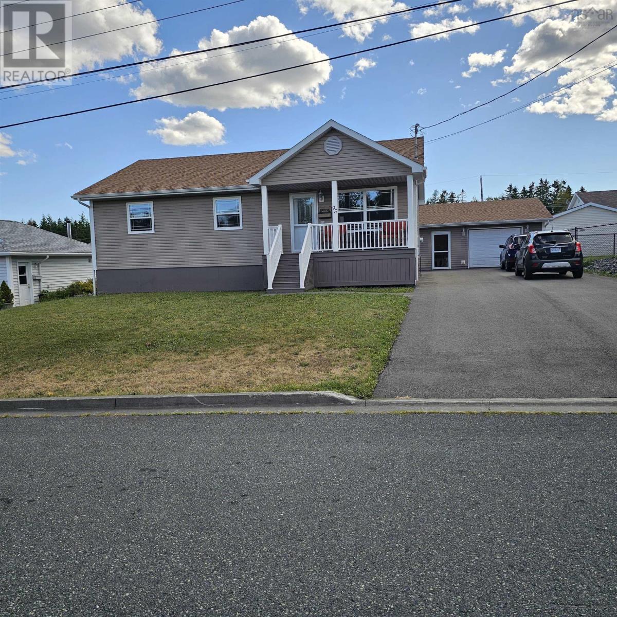 95 Valleyview Dr, Coxheath, NS B1R 2M1