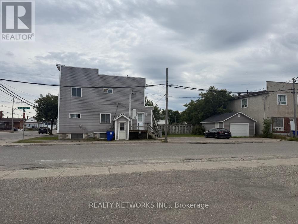 315 Pine St S, Timmins, ON P4N 2L1