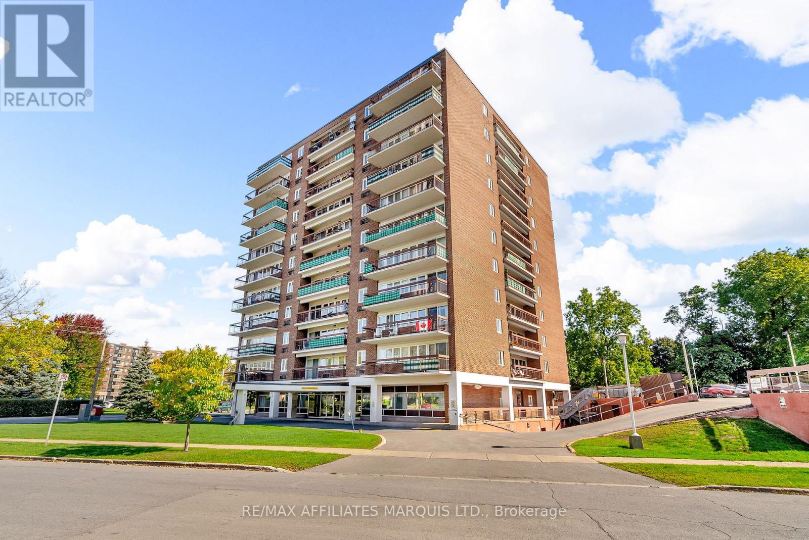 302 308 Second St E, Cornwall, ON K6H 1Z1