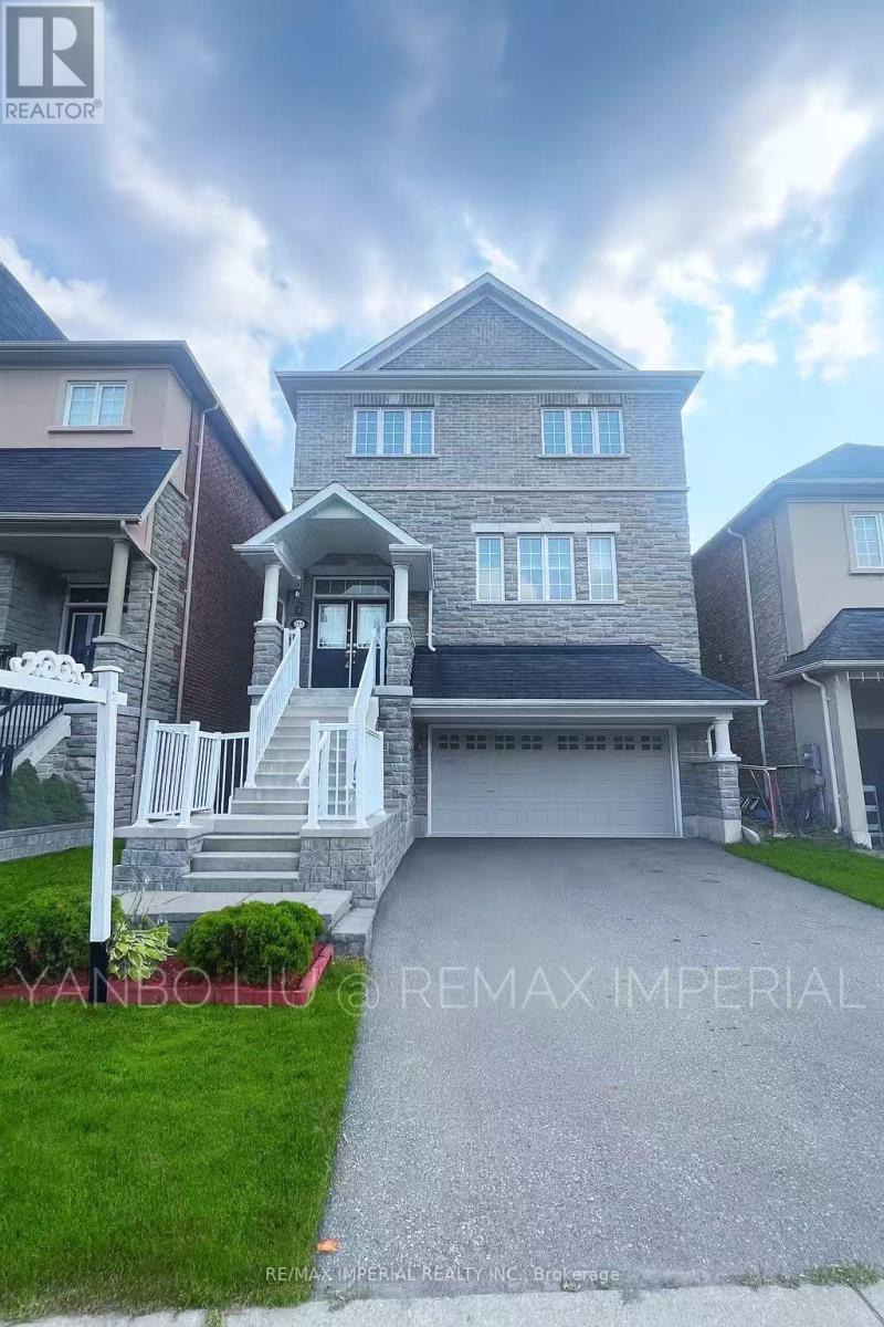 155 Art West Ave, Newmarket, ON L3X 3J2