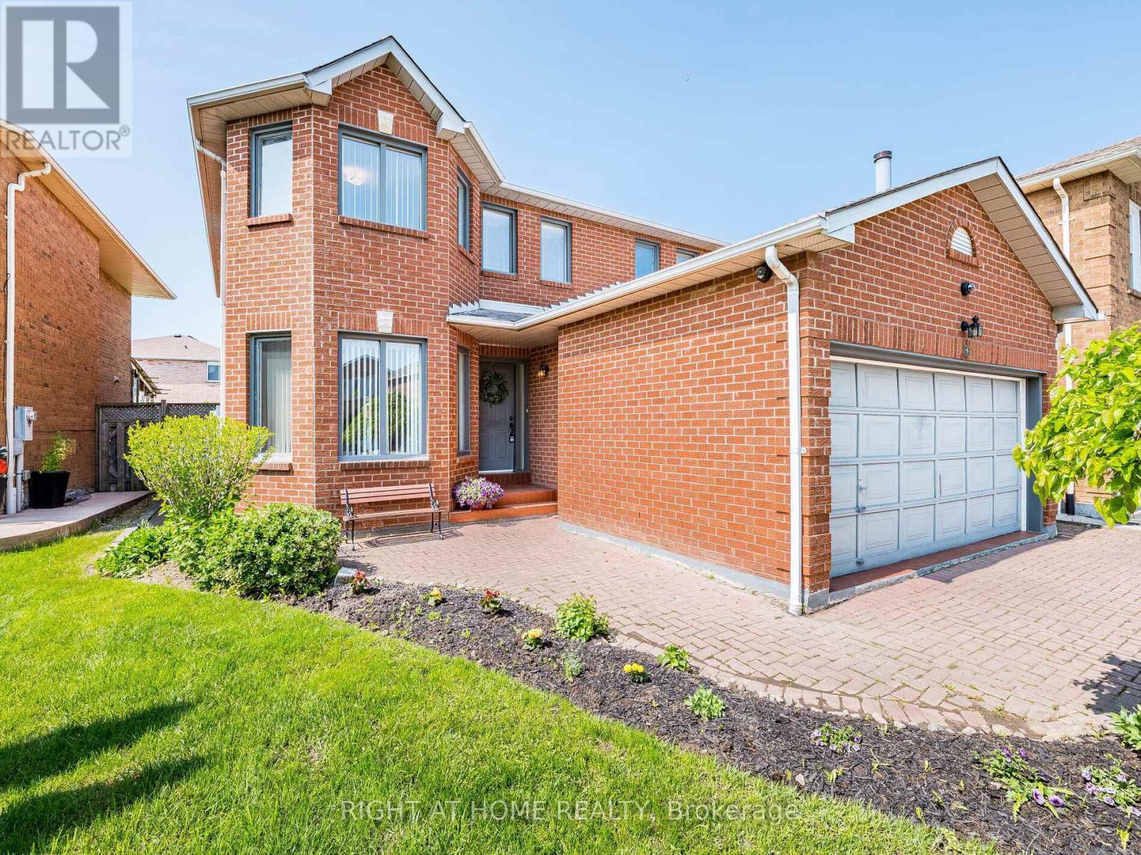 56 Cannon Cres, Brampton, ON L6Y 4L7