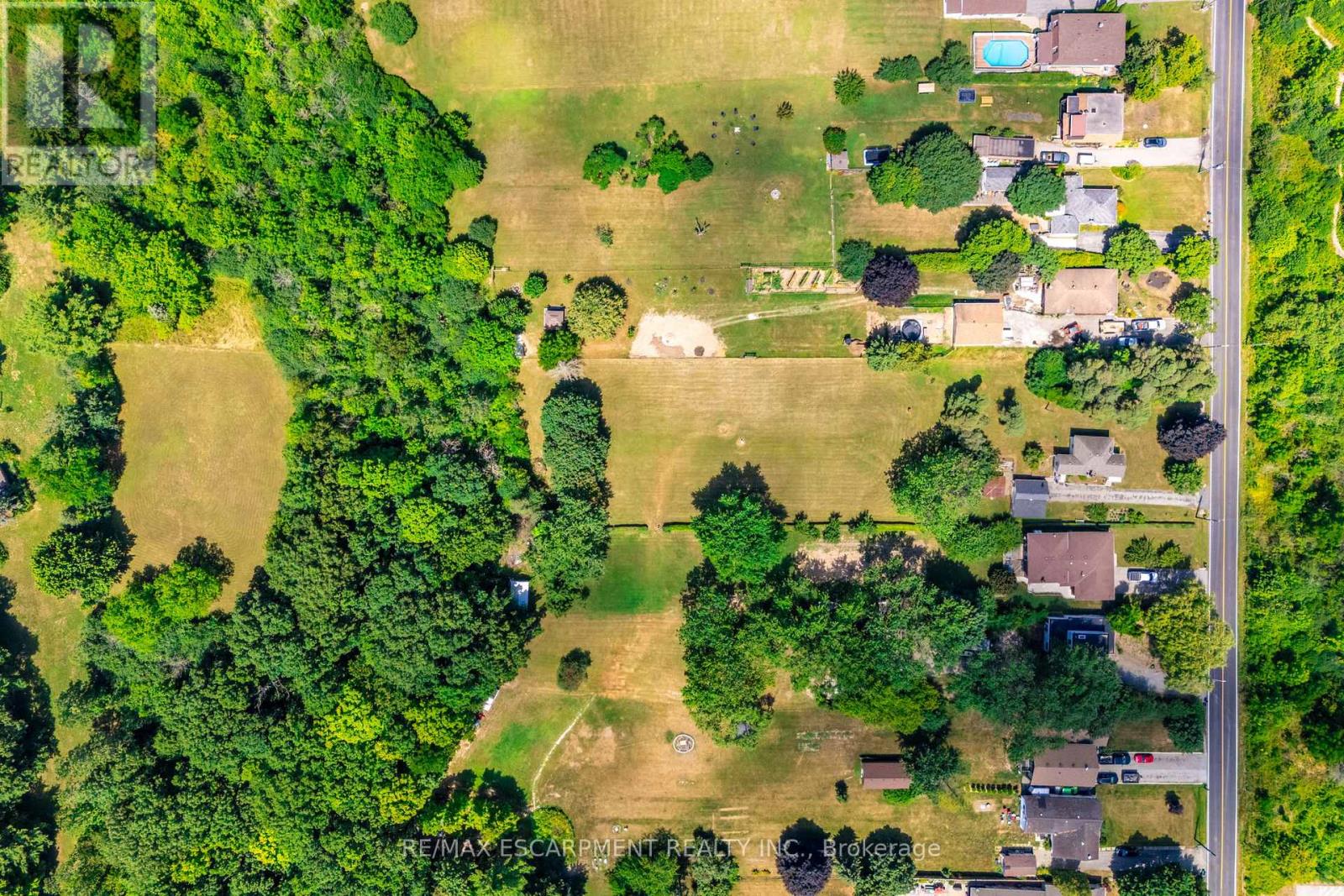 1412 Old York Rd, Burlington, ON L7P 4Z5