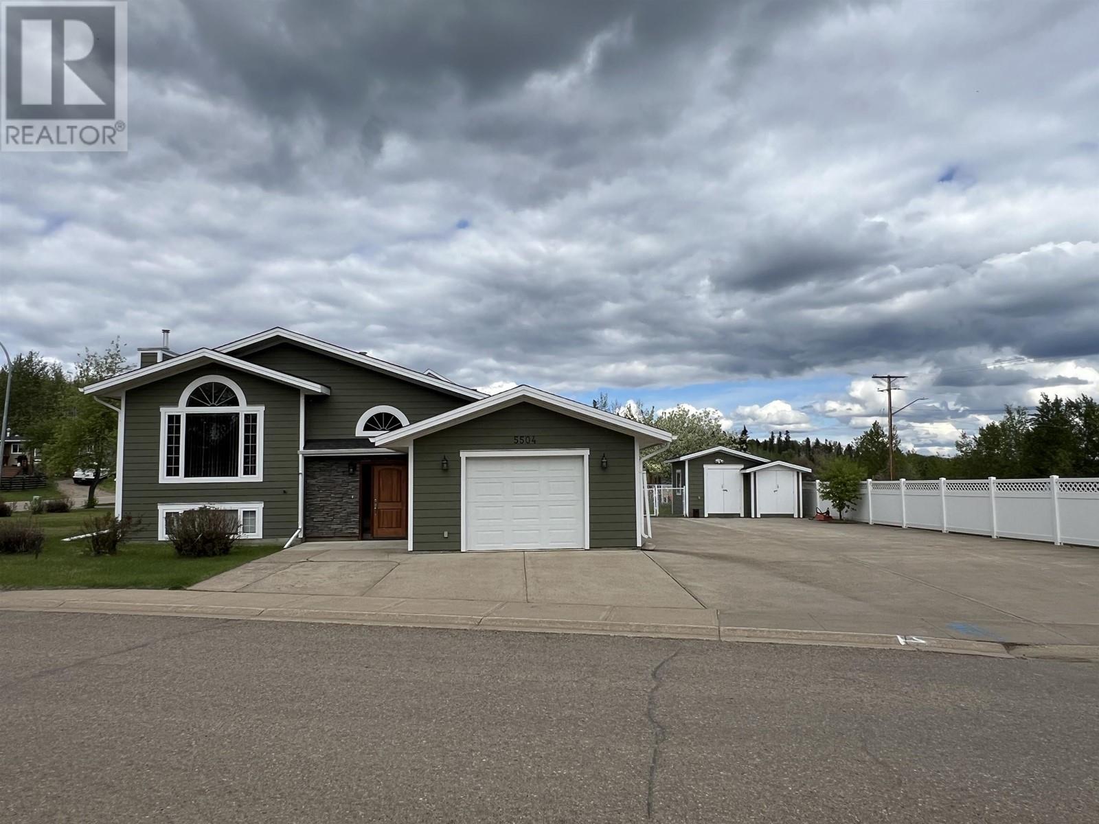 5504 Churchill Ave, Fort Nelson, BC V0C 1R0