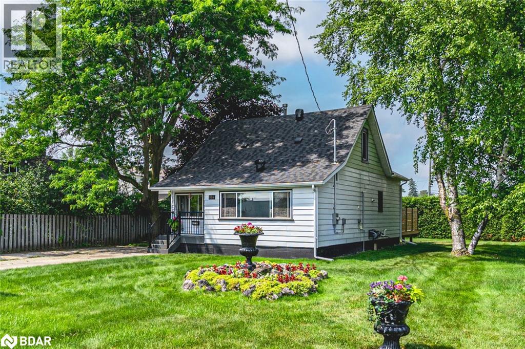 104 Moberly St, Collingwood, ON L9Y 3W9
