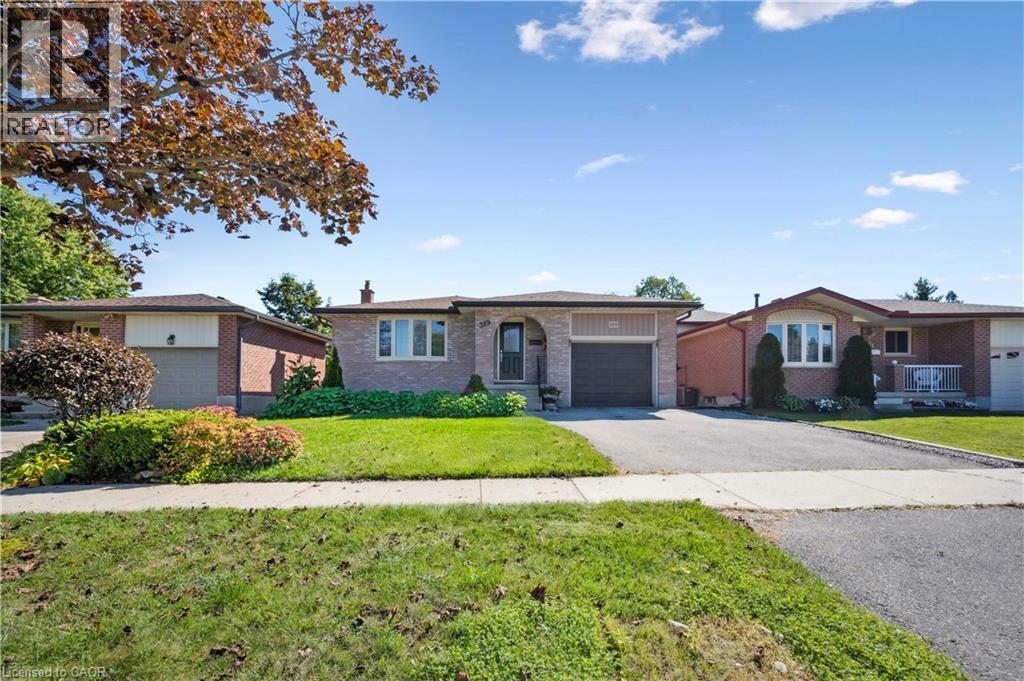 319 Conservation Dr, Waterloo, ON N2V 1V2