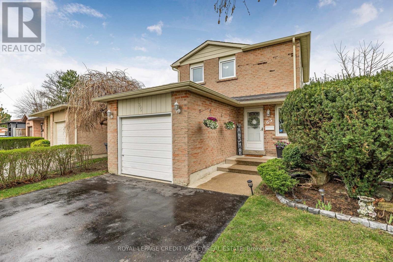 65 Martindale Cres, Brampton, ON L6X 2V7