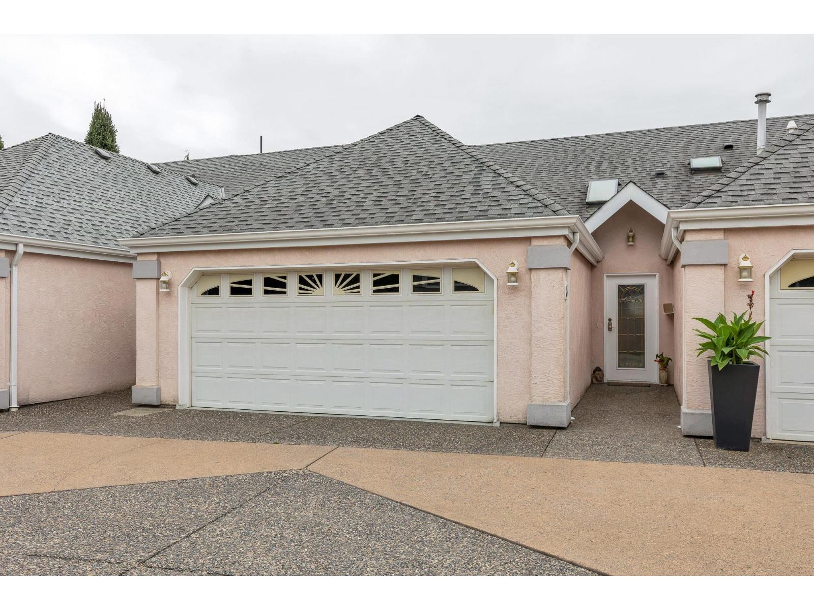 9574 Woodbine Streetchilliwack Proper East Unit 3, Chilliwack, BC V2P 5S4