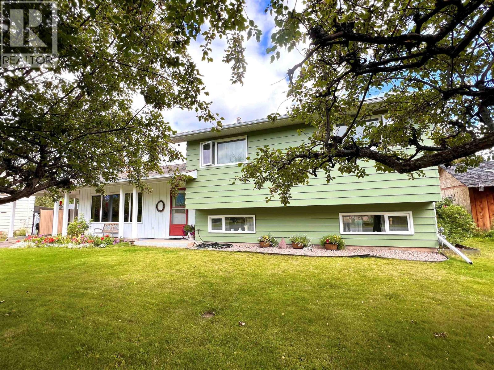 4172 7 Avenue, Smithers, BC V0J 2N0