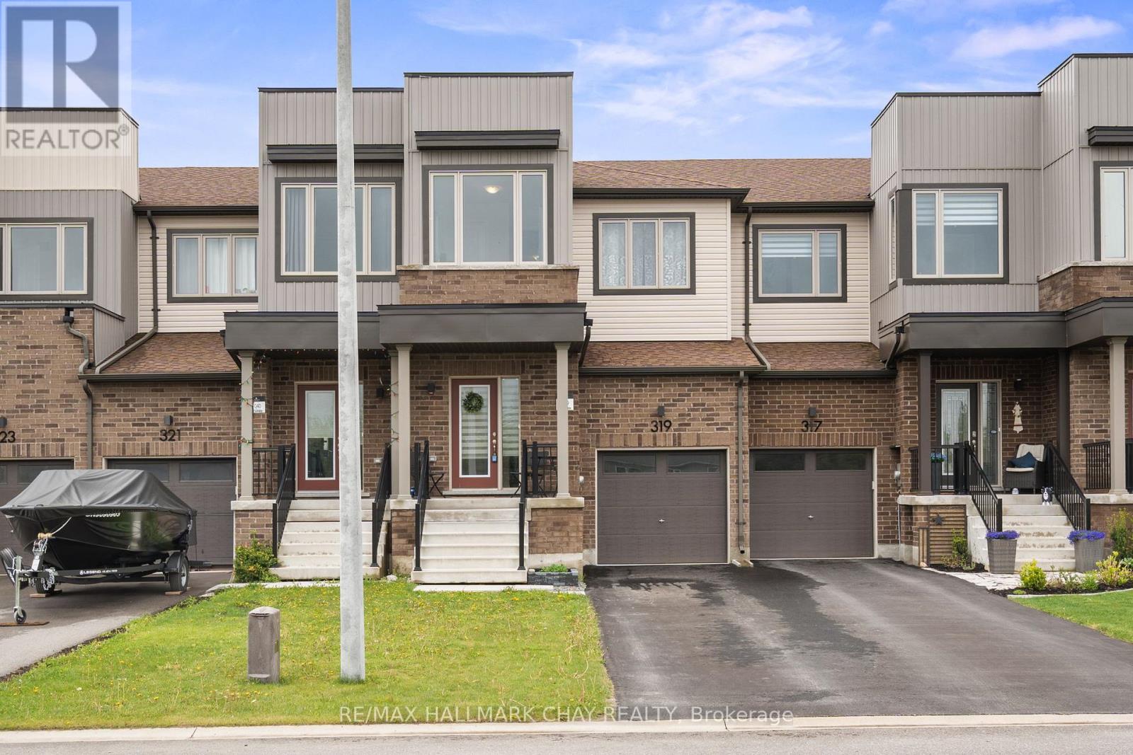 319 Atkinson St, Clearview, ON L0M 1S0